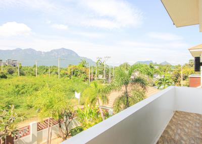 DOLPHIN BAY VILLAS : Sea View 2 Storey Pool Villa very Near the Beach