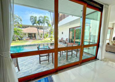 DOLPHIN BAY VILLAS : Sea View 2 Storey Pool Villa very Near the Beach