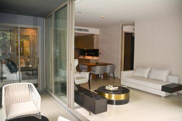 2-bedroom modern condo in the Asoke-Phromphong area