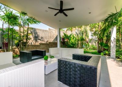Upmost Luxury Pool Villa