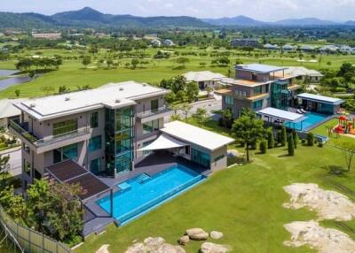 Modern, Luxurious, Exclusive 4 Storey Villa at Black Mountain