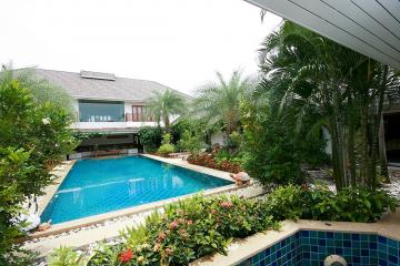 Amazing Family 6 Bed Pool Villa On Big Land Plot