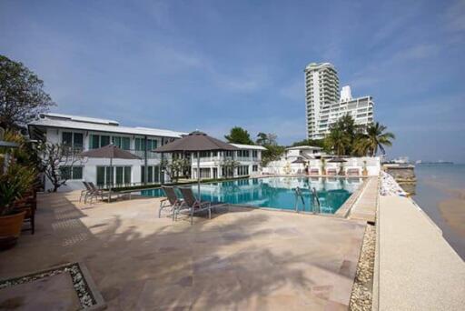 2 Storey, Luxury Beachfront Villa