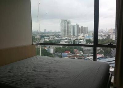 1 bedroom condominium for sale close to Phra Khanong BTS