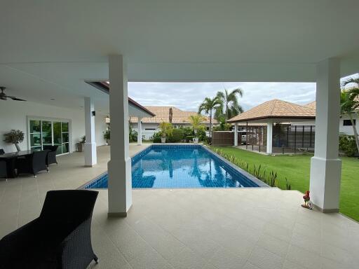 Luxury 4 Bedroom Pool Villa