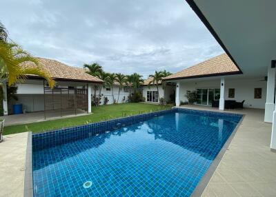 Luxury 4 Bedroom Pool Villa