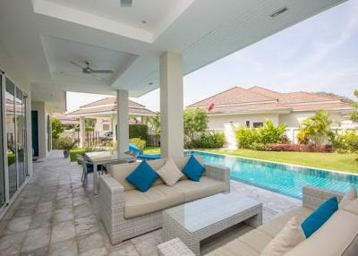 Luxury 4 Bedroom Pool Villa