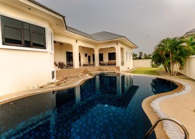 3 Bedroom Pool Villa