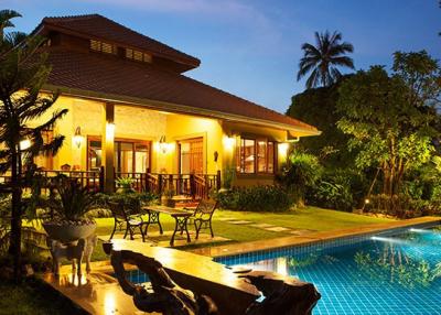 Bali Style Villa close to town