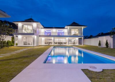 Luxury 2 Storey Modern Pool Villa