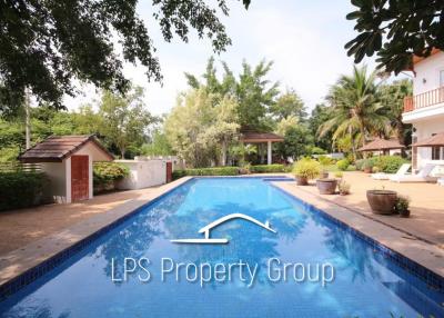 Wonderful 2 Storey 5 Bedroom Pool Villa