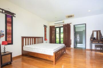 Stunning 3 Bedroom Bali Style Pool Villa in Soi 114