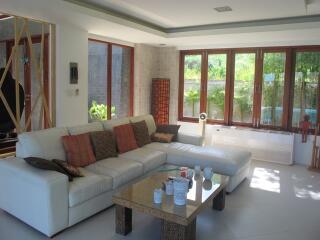 Phu Montra : Luxury 3 Bedroom Pool Villa