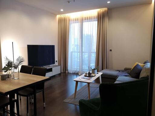 Modern 2 bedrooms condo for sale near BTS Phromphong