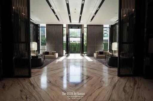 Modern 2 bedrooms condo for sale near BTS Phromphong