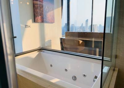 Brand new 1 bedrooms condo for sale in Silom