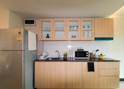 Condo 88 : Large and Luxurious 2 Bed Condo in Soi 88