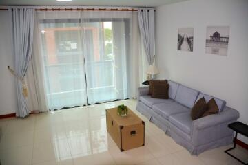 2-bedroom modern condo in Thonglor area