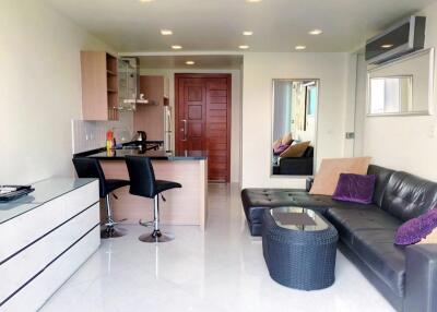 2 bedroom condo for sale in Wongamat beach