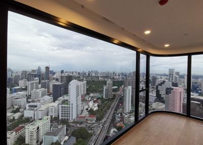 Modern 2 bedrooms condo for sale near MRT Silom