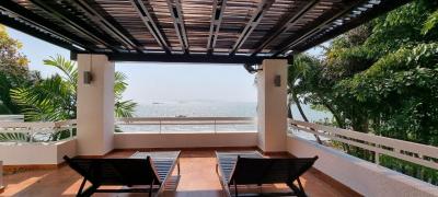 Wonderful Beachfront House for Sale