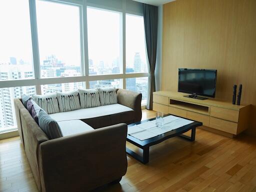 Lovely 1 bedroom condo for sale close Asoke BTS