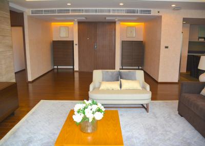 3-bedroom spacious modern condo for sale in Sathorn area