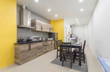 3-bedroom modern townhouse in Asoke area