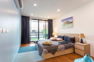 3-bedroom modern townhouse in Asoke area