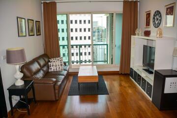 3-bedroom condo located only 600m from BTS Chidlom!