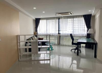 3-bedroom spacious condo in Phromphong area