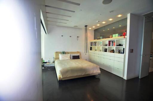 3 bedroom private pool condo for sale on Phrom Phong