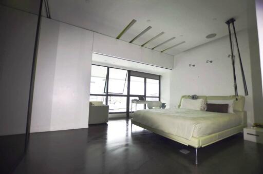 3 bedroom private pool condo for sale on Phrom Phong