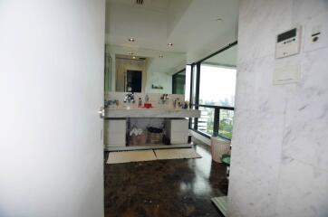 3 bedroom private pool condo for sale on Phrom Phong