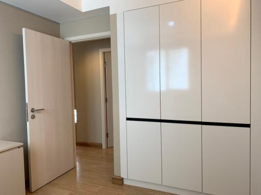 Pet friendly 2 bedrooms condo for sale in Phromphong