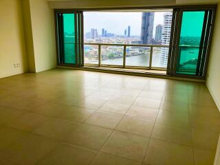 3-bedroom condo with breathtaking river views close to BTS Saphan Taksin