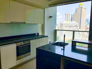 3-bedroom condo with breathtaking river views close to BTS Saphan Taksin