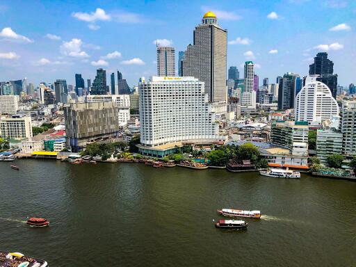 3-bedroom condo with breathtaking river views close to BTS Saphan Taksin