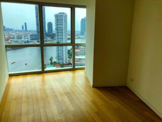 3-bedroom condo with breathtaking river views close to BTS Saphan Taksin