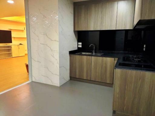 3 bedrooms condo for sale in Sukhumvit BTS Phromphong