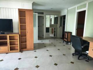 Large 2 bedrooms condo for sale in Sukhumvit BTS Phromphong