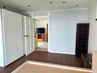 Large 2 bedrooms condo for sale in Sukhumvit BTS Phromphong