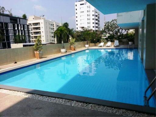 Large 2 bedrooms condo for sale in Sukhumvit BTS Phromphong