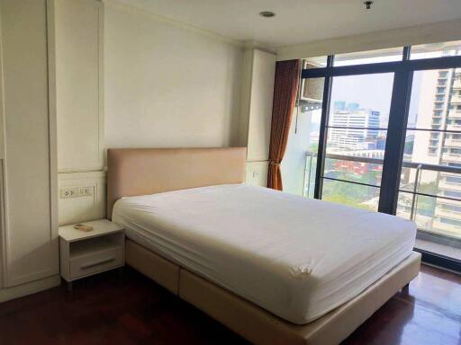 Large 2 bedrooms condo for sale in Sukhumvit BTS Phromphong