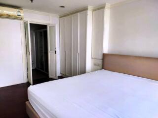 Large 2 bedrooms condo for sale in Sukhumvit BTS Phromphong