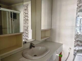 Large 2 bedrooms condo for sale in Sukhumvit BTS Phromphong