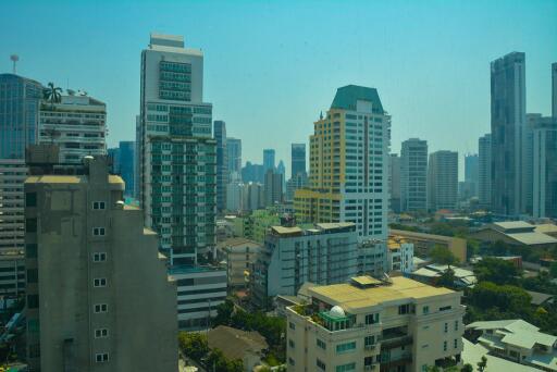 2-bedroom modern condo for sale close BTS Asoke