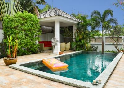 Charming pool villa for sale in Plai Laem