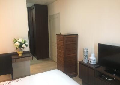 Modern 2 bedrooms condo for sale in Sukhumvit near BTS Phromphong