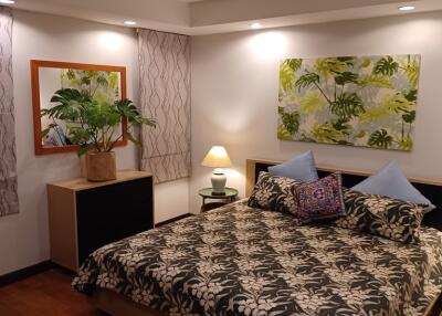 Entirely refurbished 1 bedroom condo in the Phra Khanong area